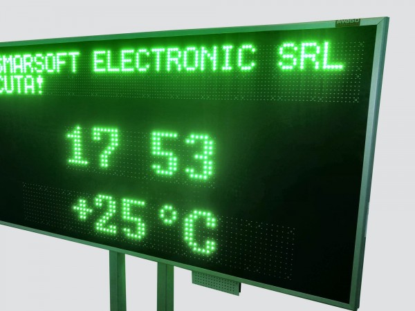 Panou electronic cu LED-uri afisare ora, data si parametri de mediu