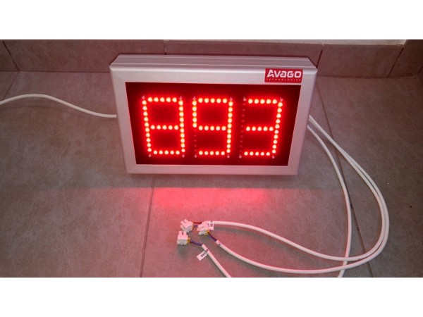 Numarator cu LED-uri, 3 caractere, 324mm x 200mm, digit 60x100
