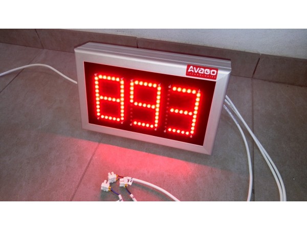Numarator cu LED-uri, 3 caractere, 324mm x 200mm, digit 60x100